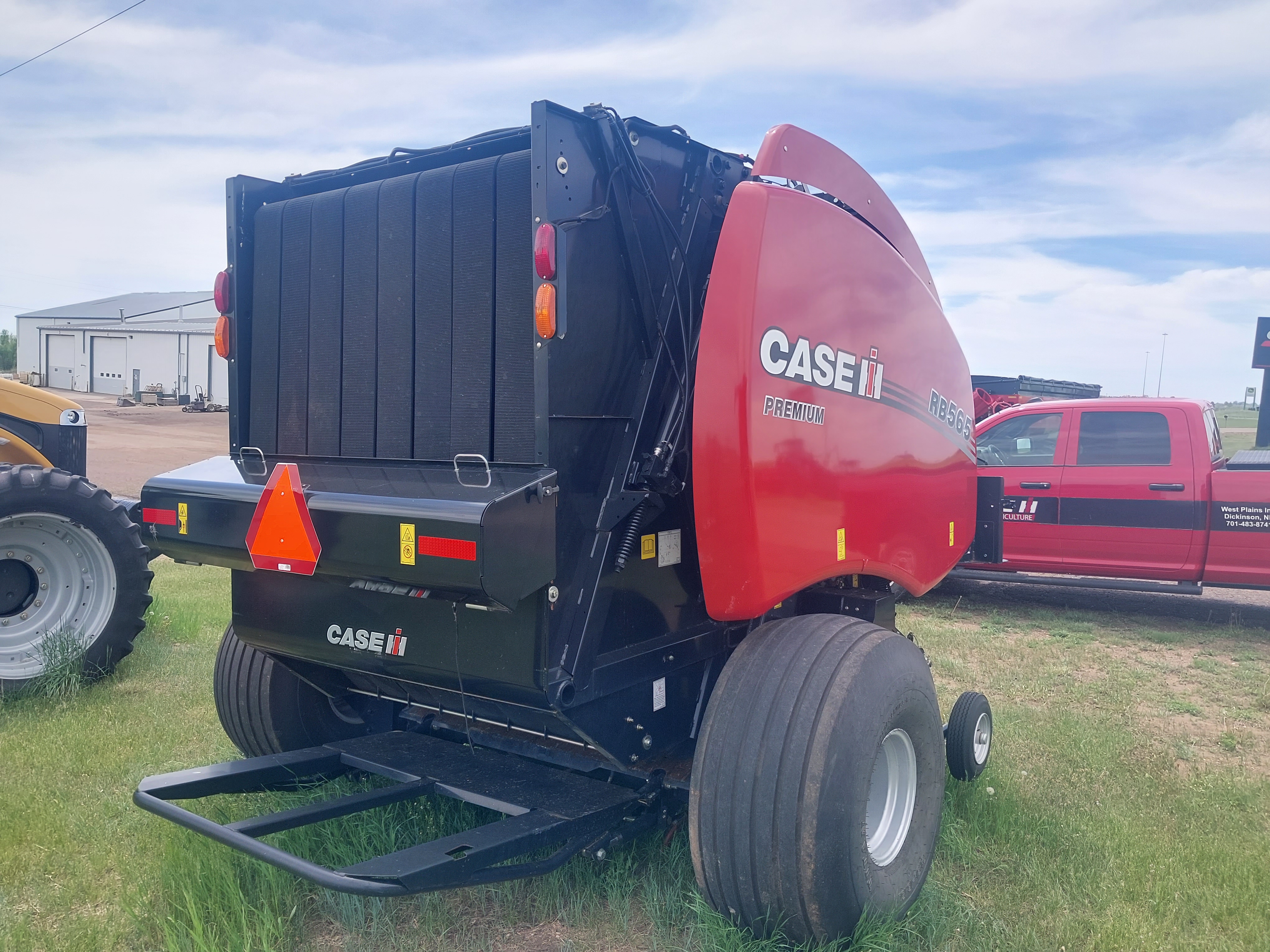 2024 Case IH RB565 Baler/Round