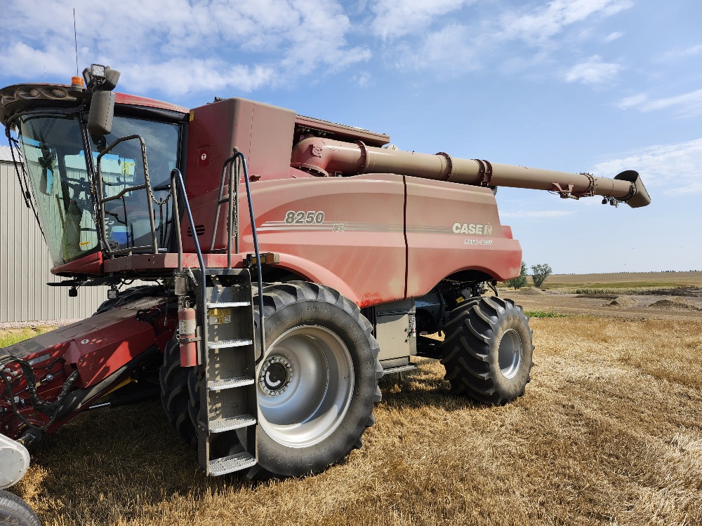 2022 Case IH 8250 Combine