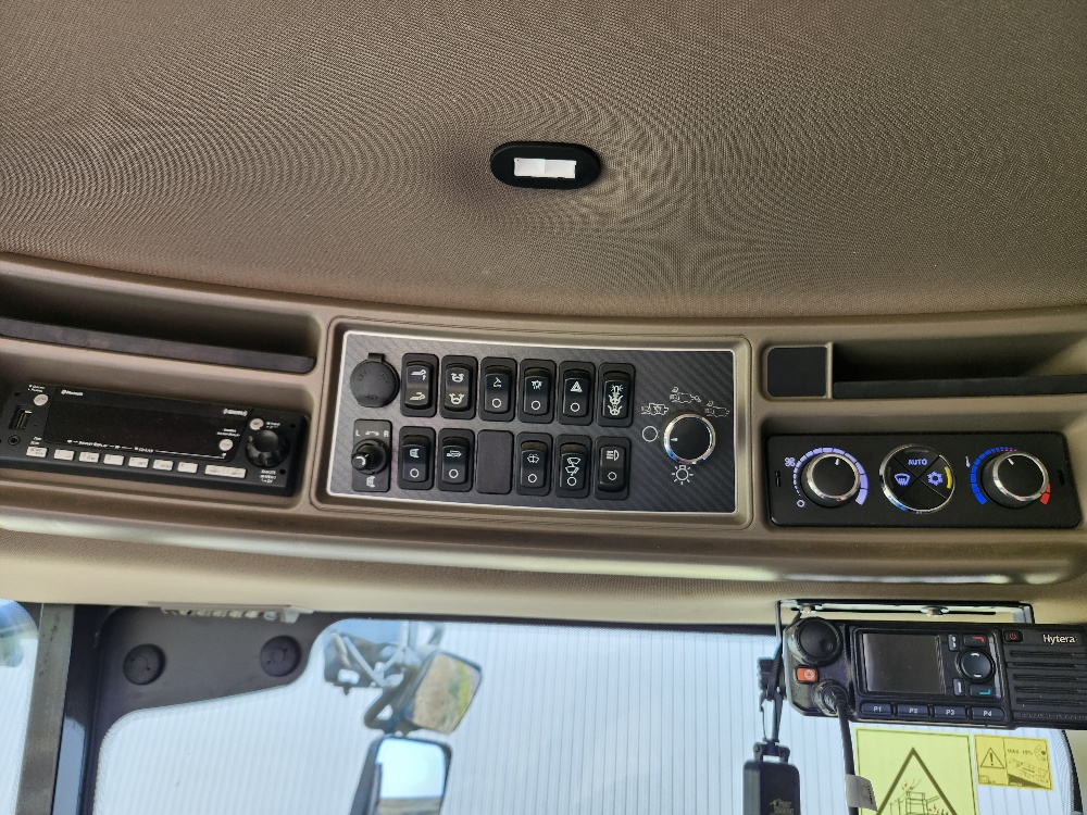 2022 Case IH 8250 Combine