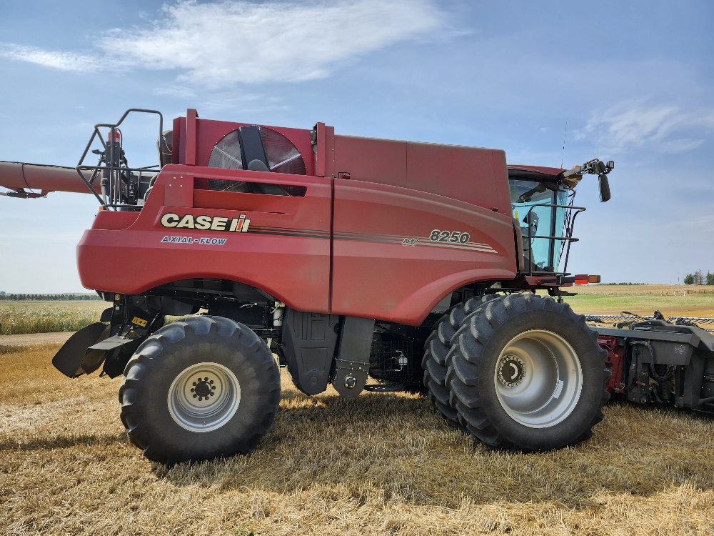 2022 Case IH 8250 Combine
