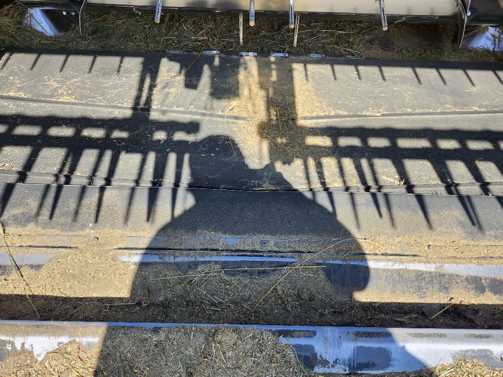 2021 MacDon FD140 Header Combine