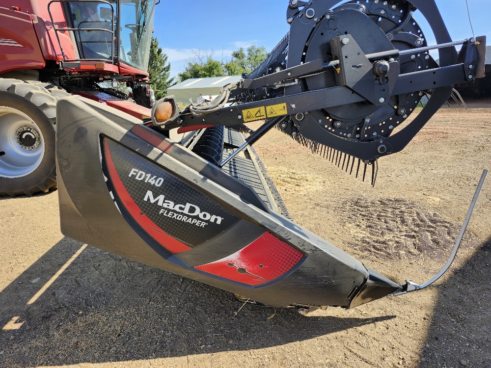 2021 MacDon FD140 Header Combine
