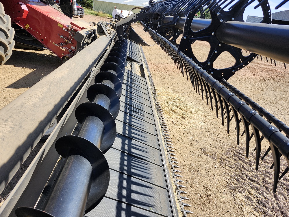 2021 MacDon FD140 Header Combine