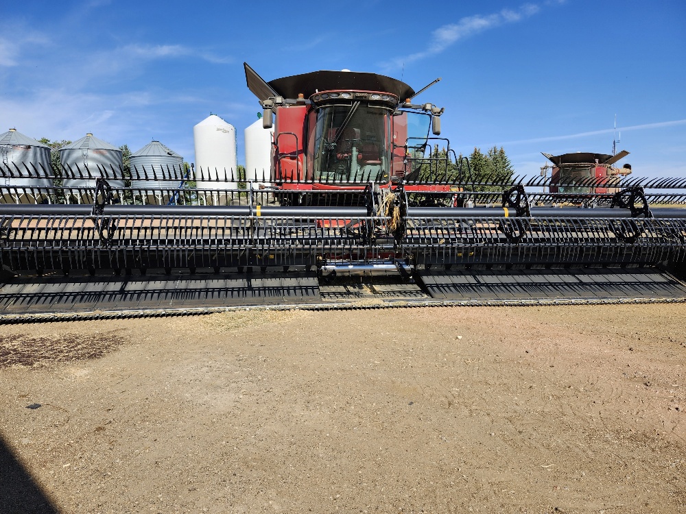 2021 MacDon FD140 Header Combine