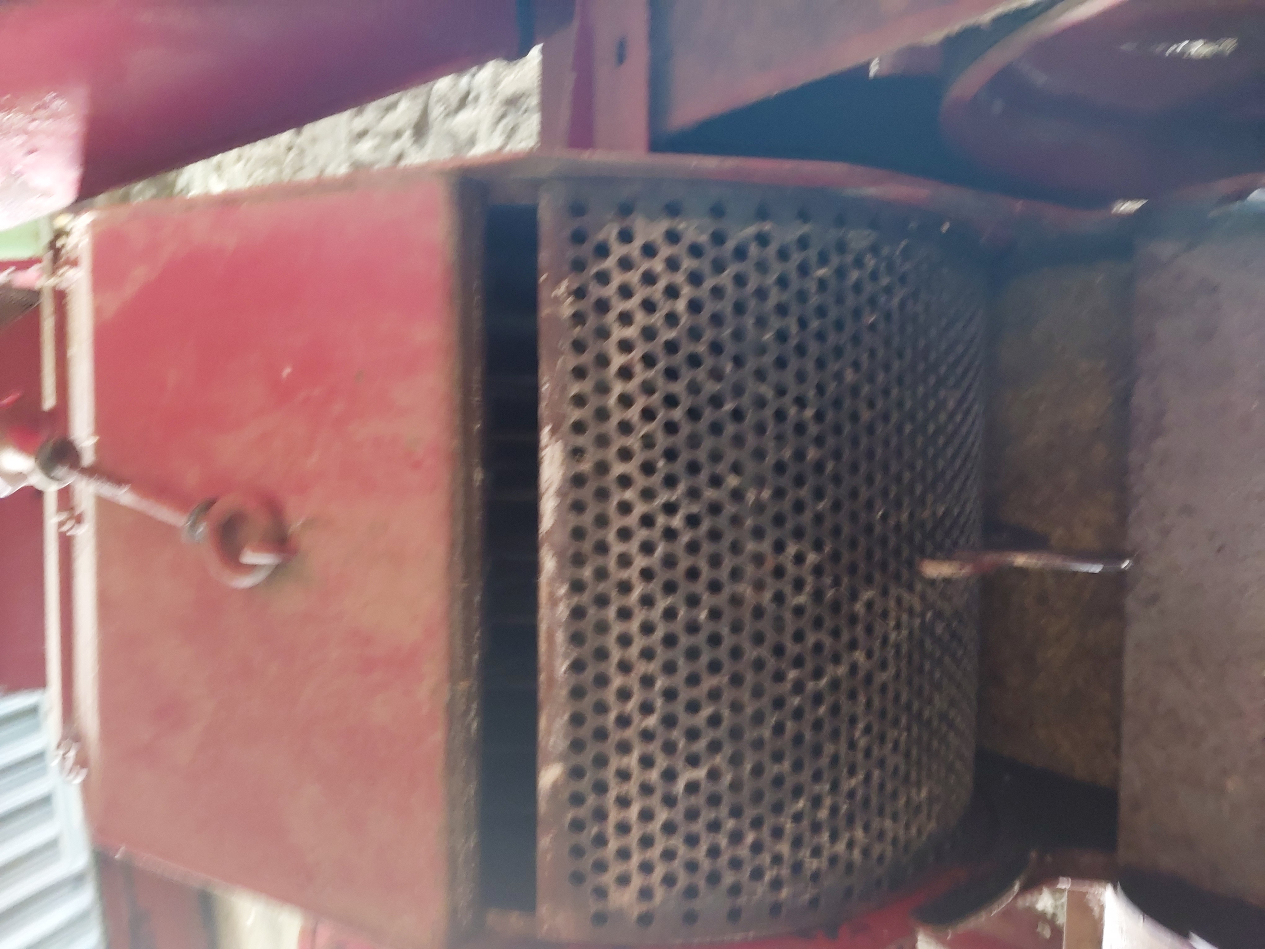 New Holland 352 Grinder Mixer