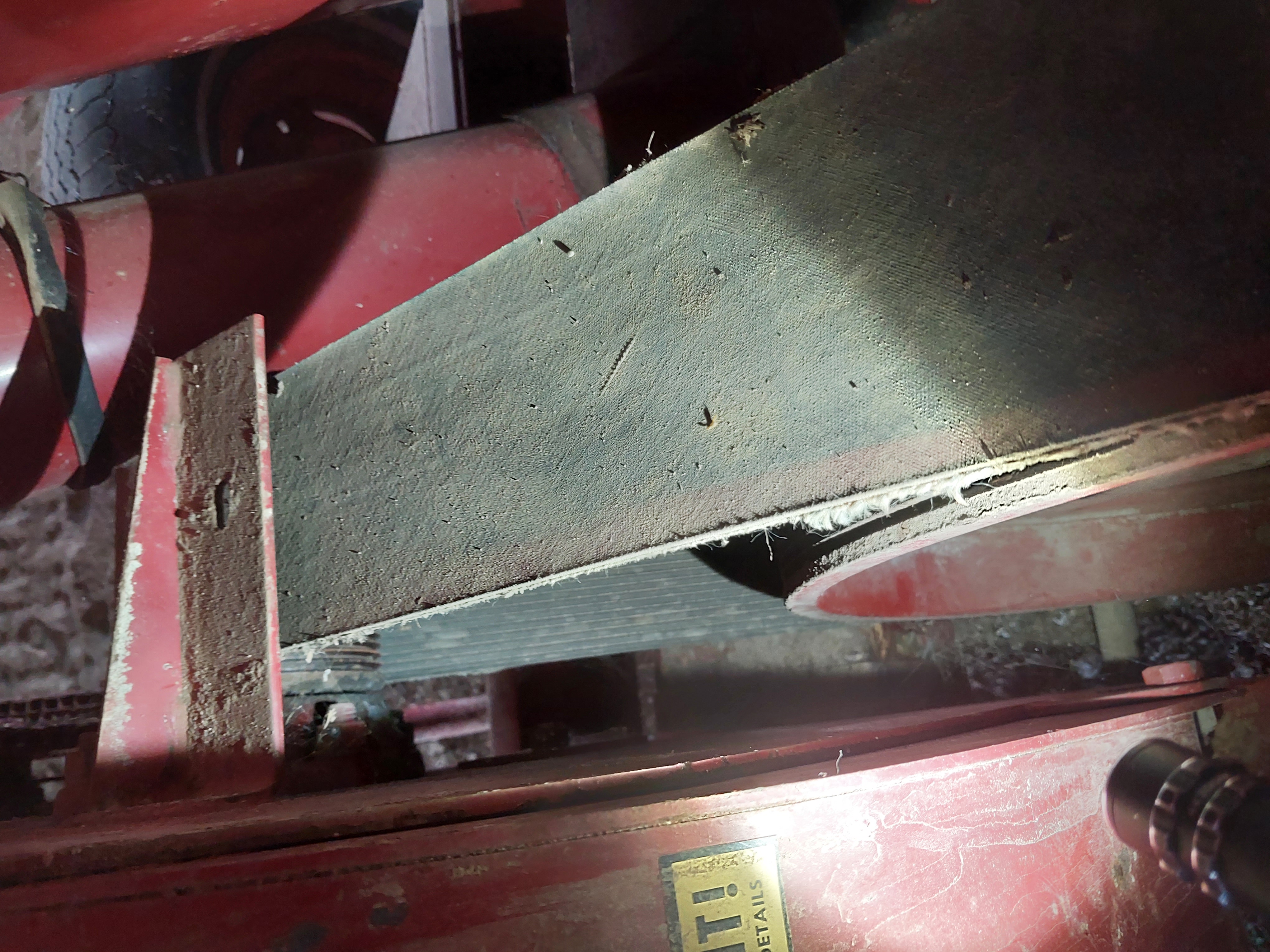 New Holland 352 Grinder Mixer