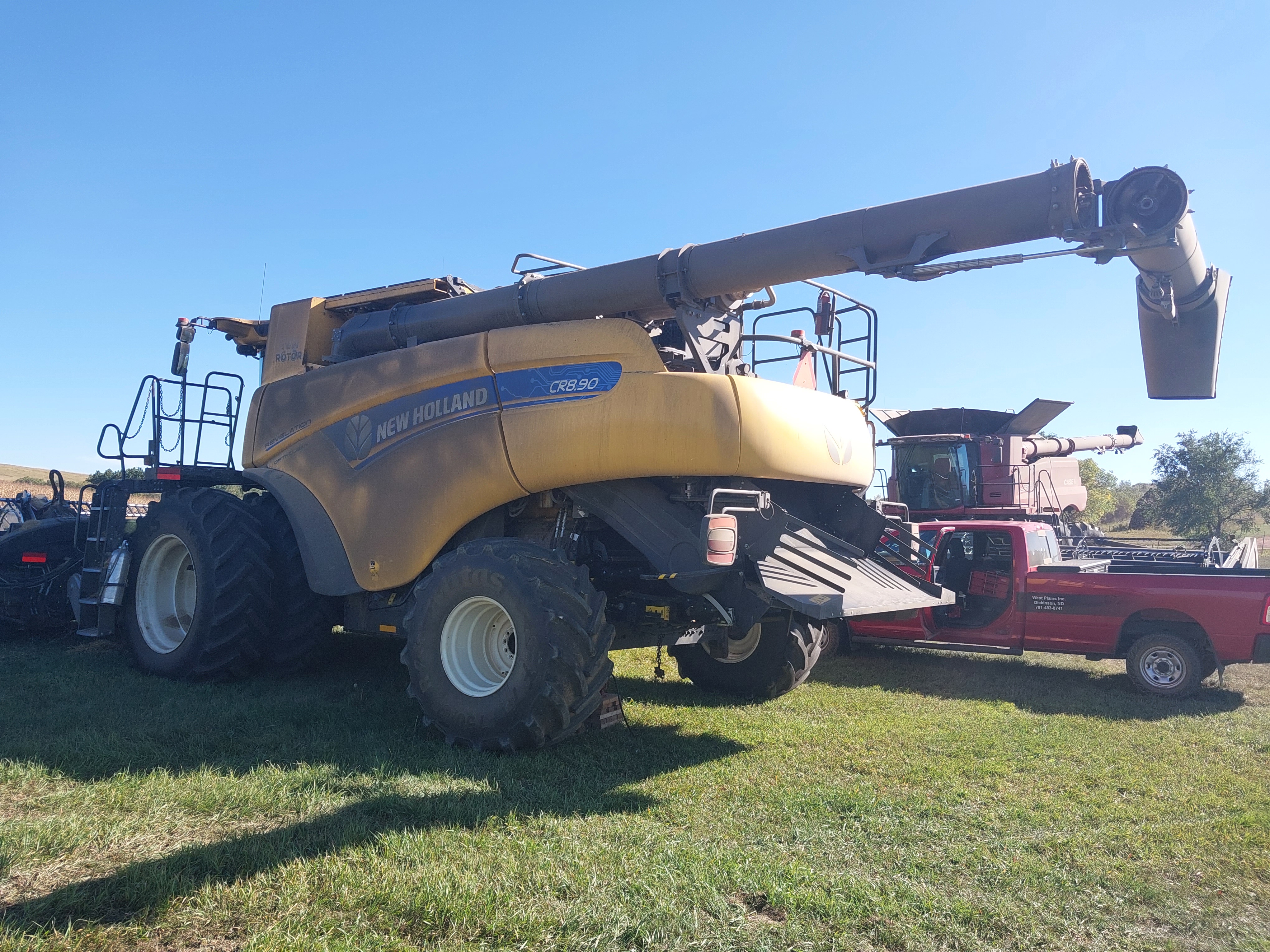 2021 New Holland CR8.90 Combine