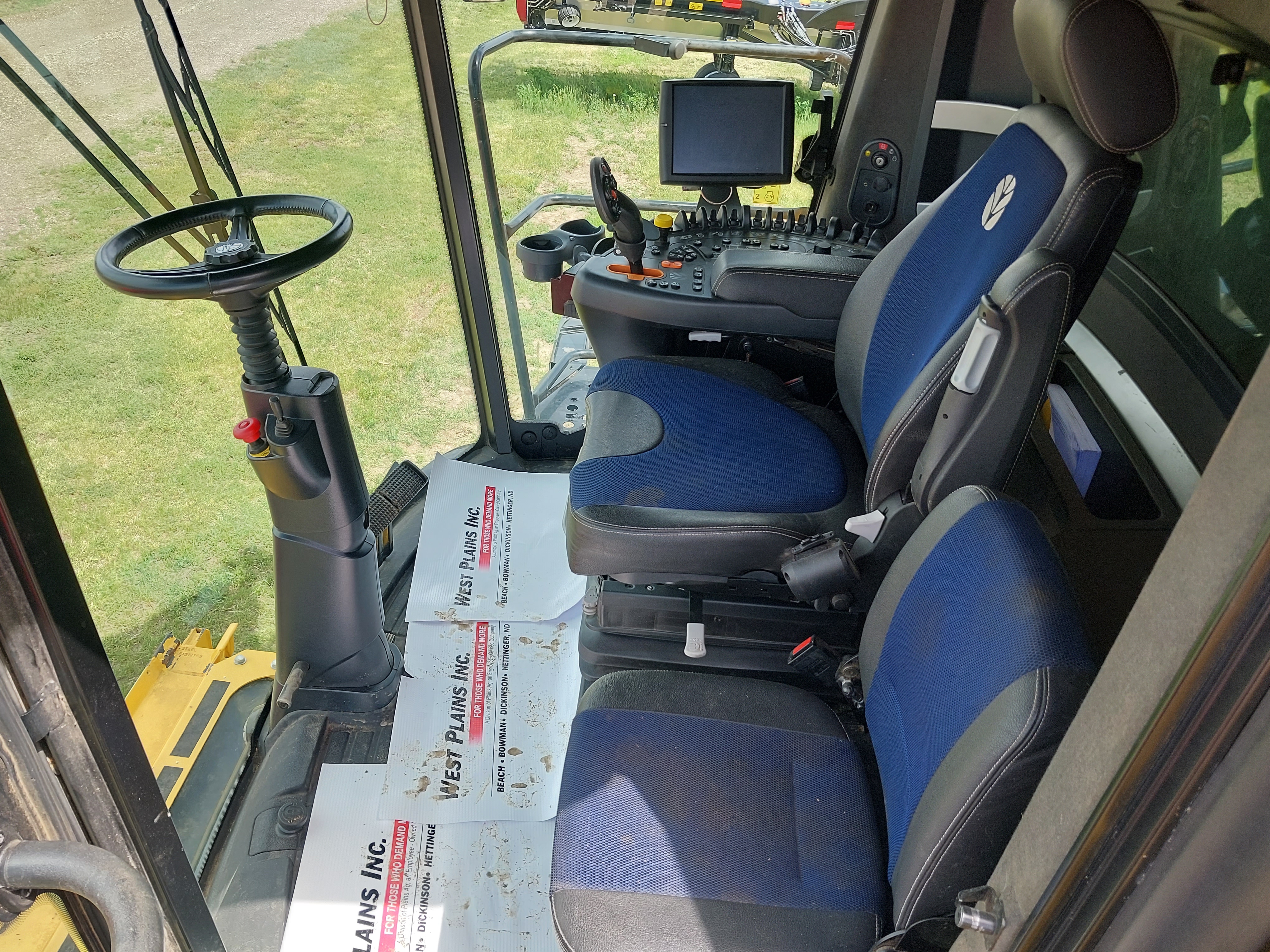 2021 New Holland CR8.90 Combine