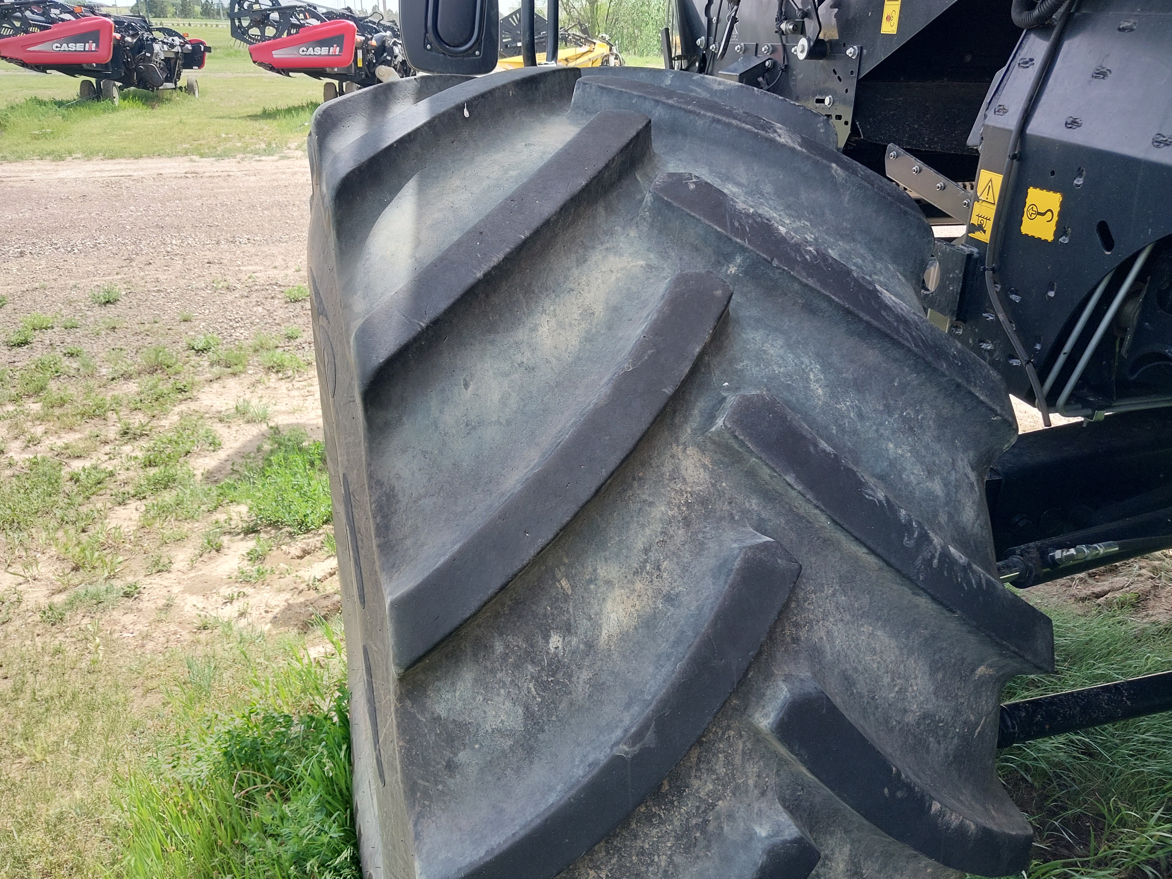 2021 New Holland CR8.90 Combine