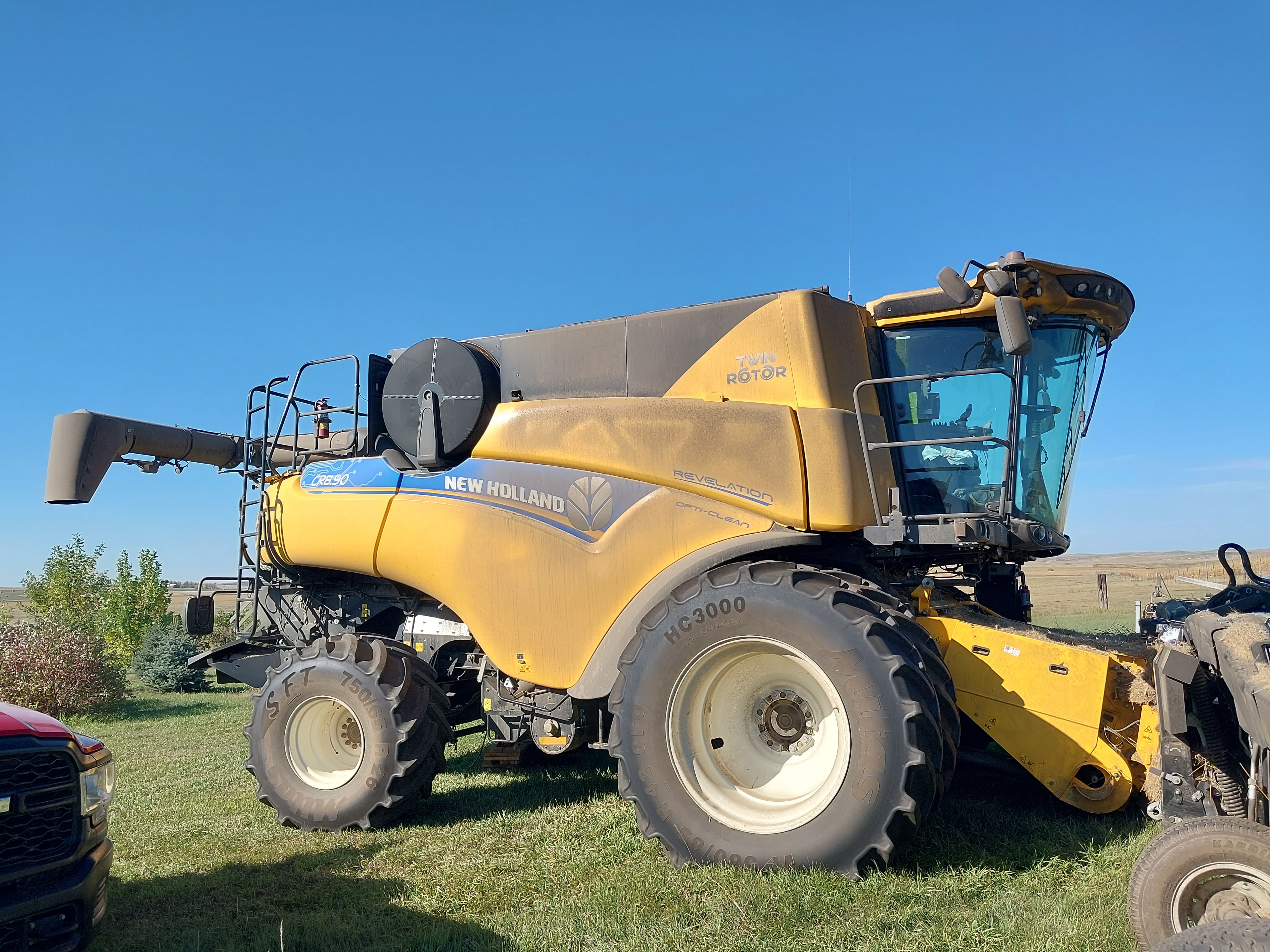 2021 New Holland CR8.90 Combine
