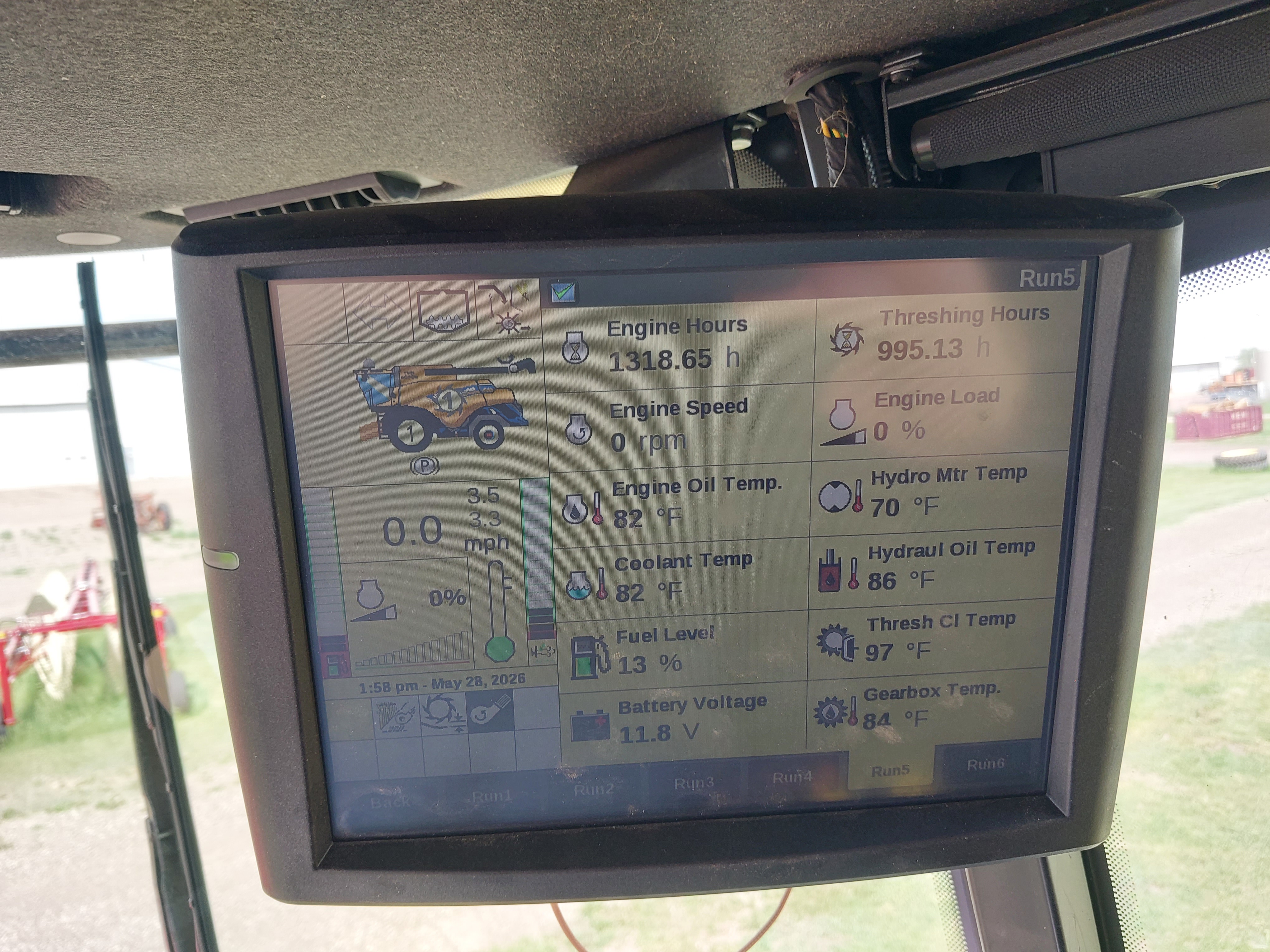 2021 New Holland CR8.90 Combine