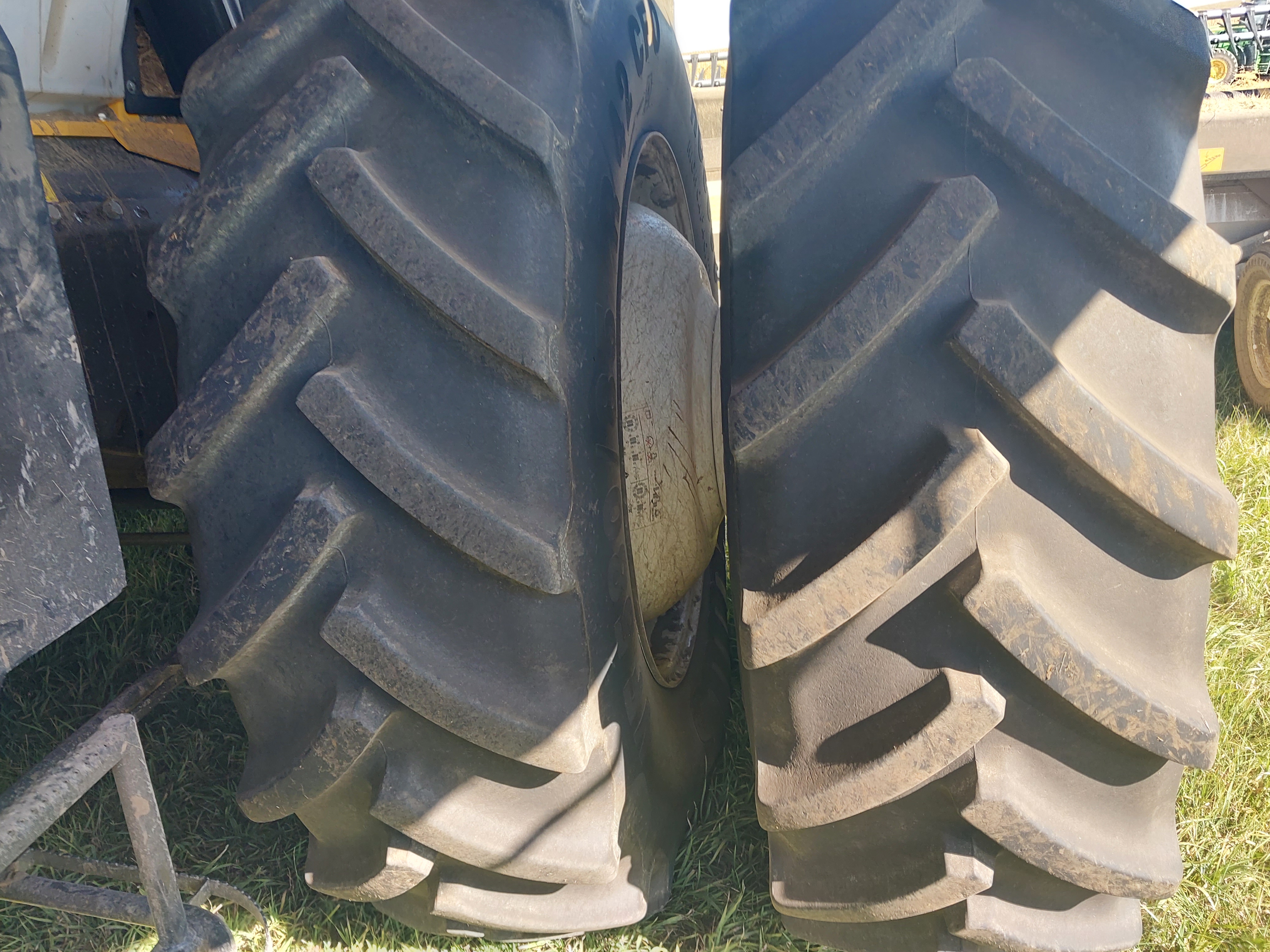 2021 New Holland CR8.90 Combine