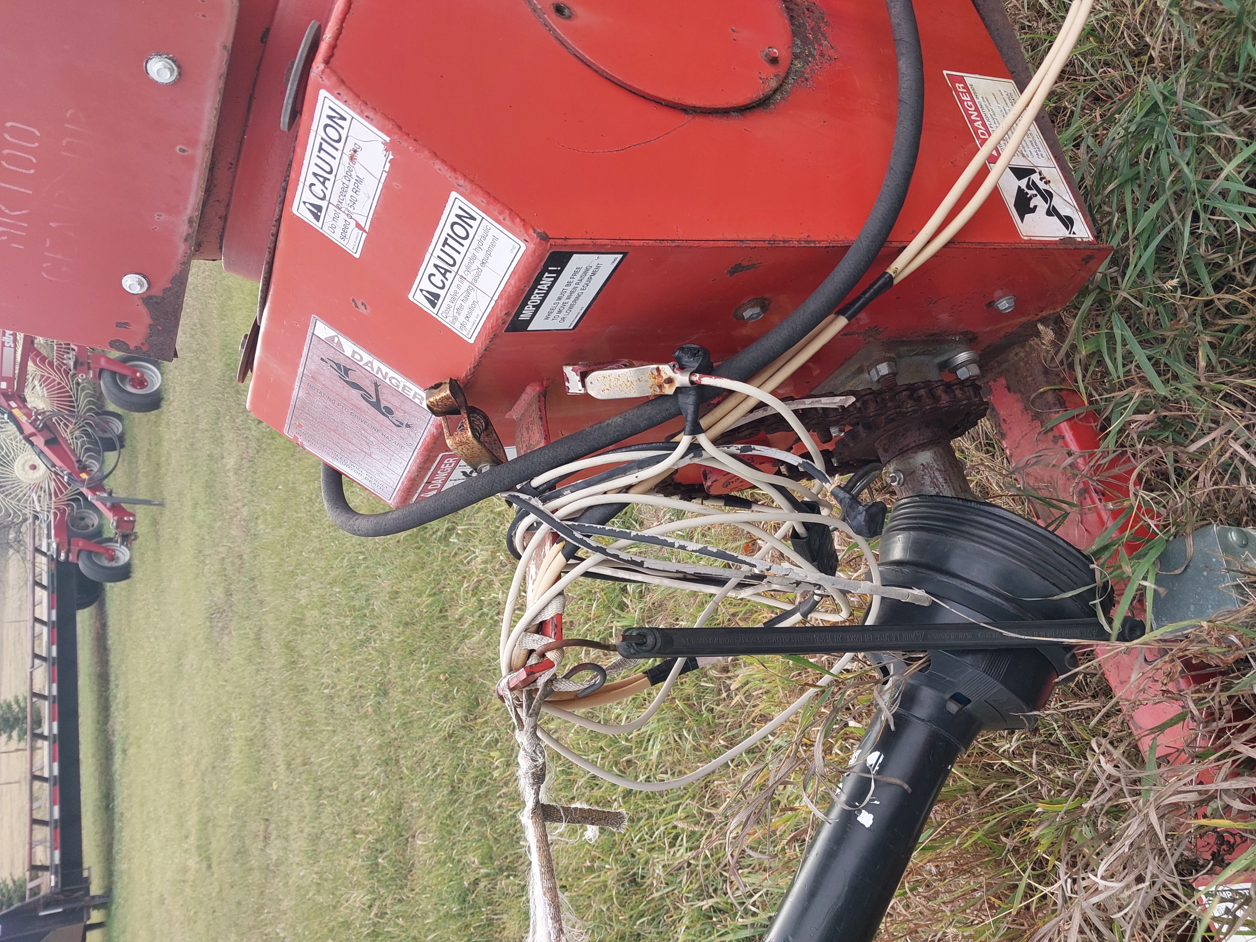 2004 Westfield MK 10-71 Grain Auger