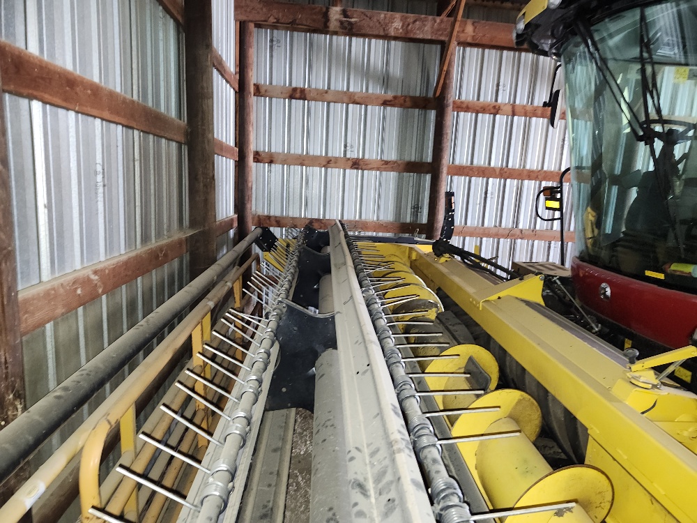 2020 New Holland Speedrower 160 Windrower