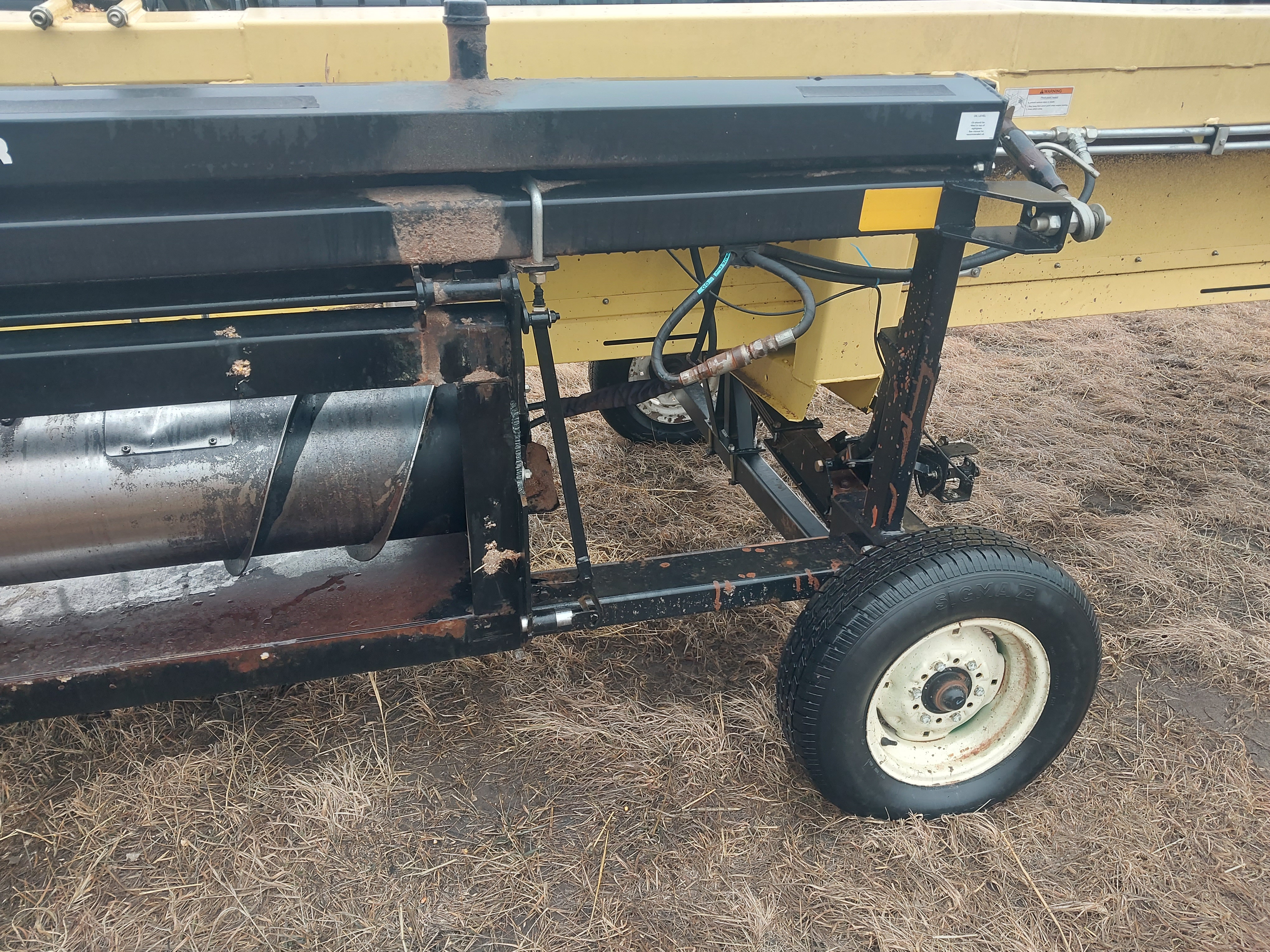 2001 Honey Bee SP36 Header Draper