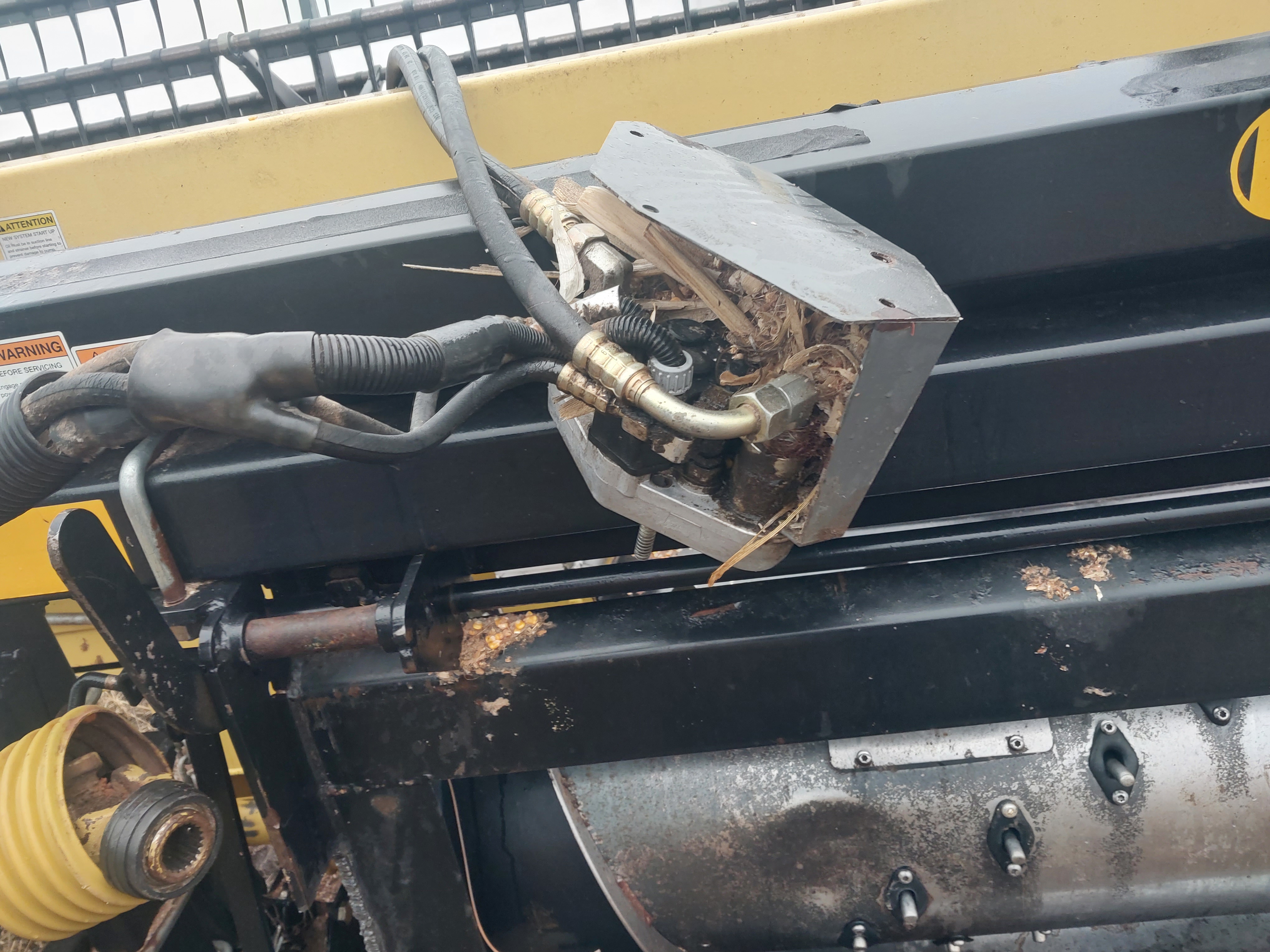 2001 Honey Bee SP36 Header Draper