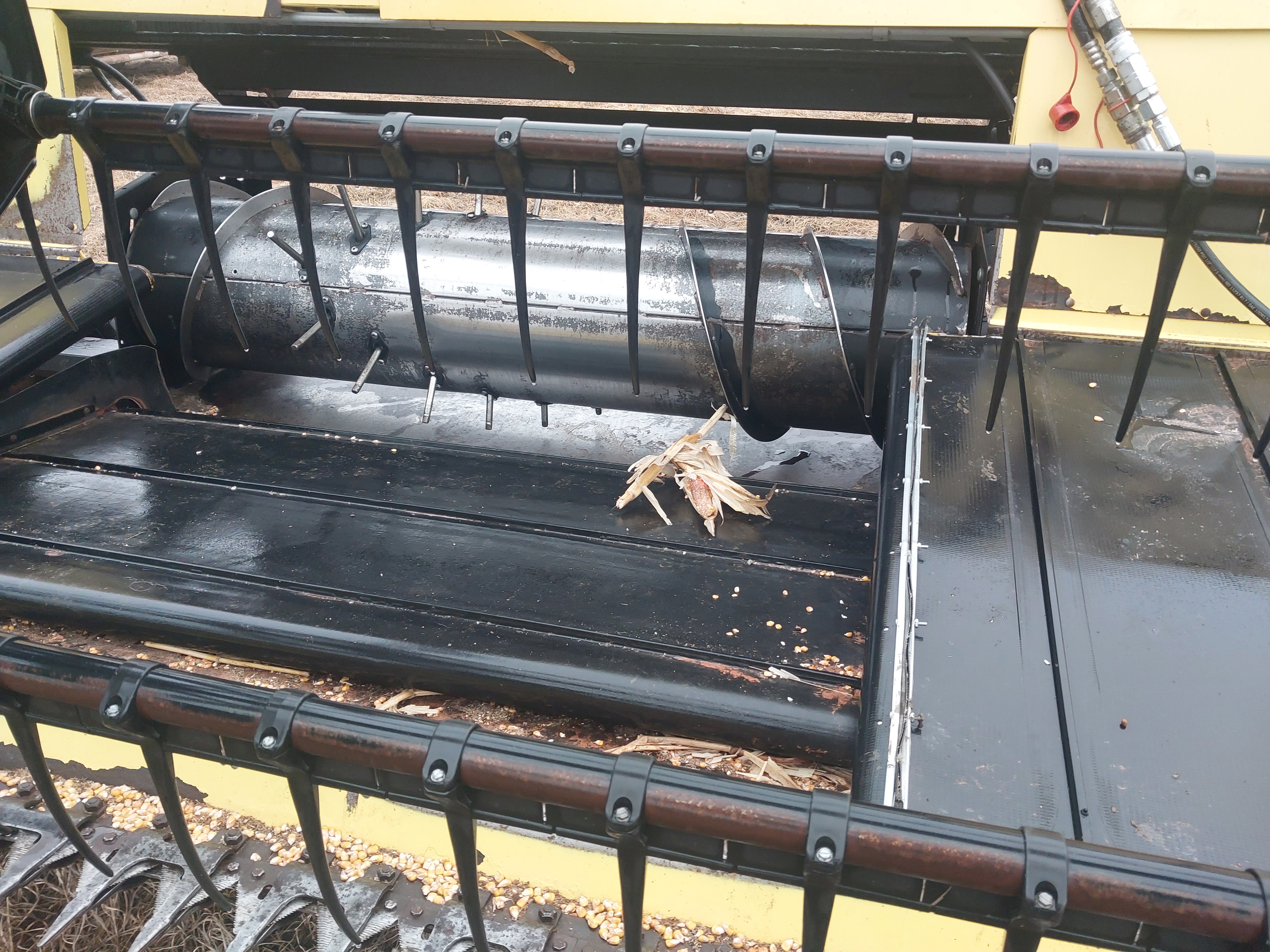 2001 Honey Bee SP36 Header Draper