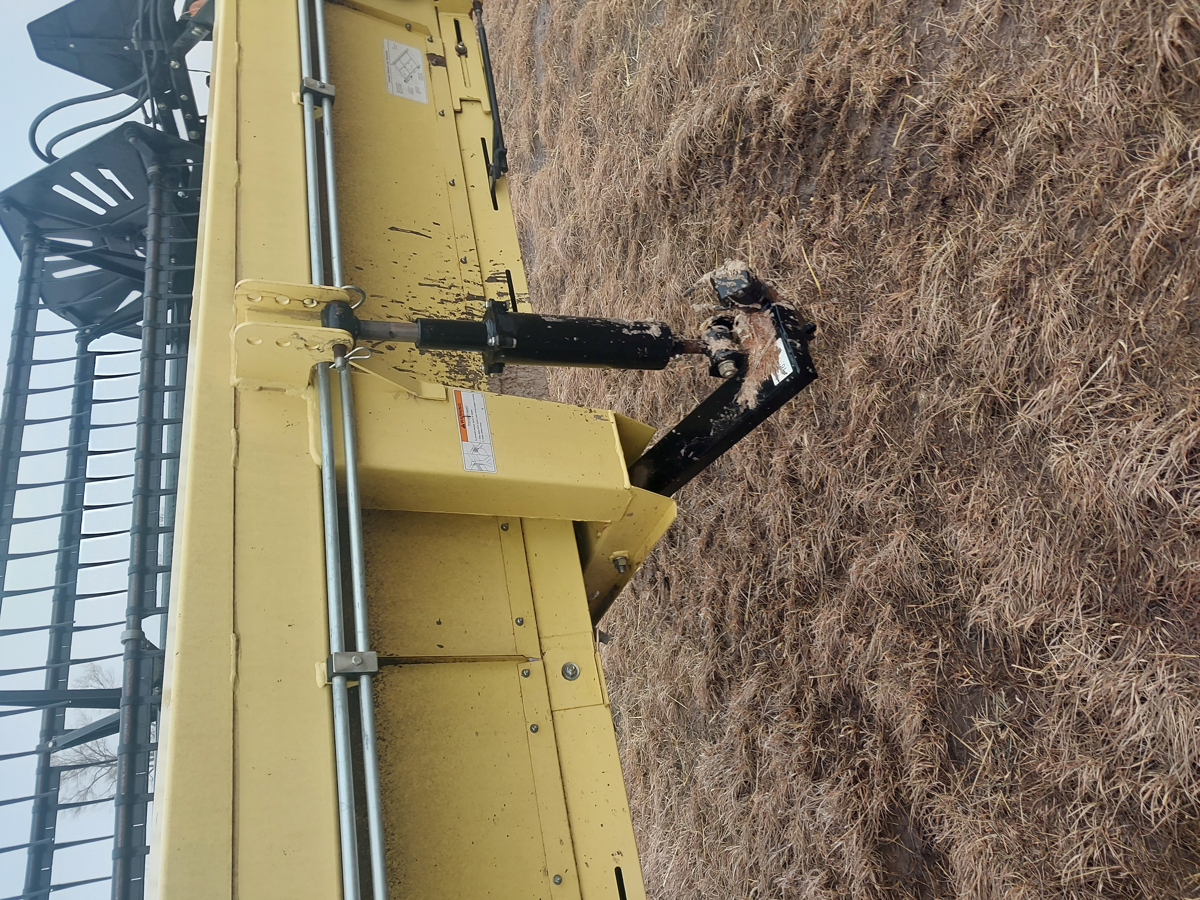 2001 Honey Bee SP36 Header Draper