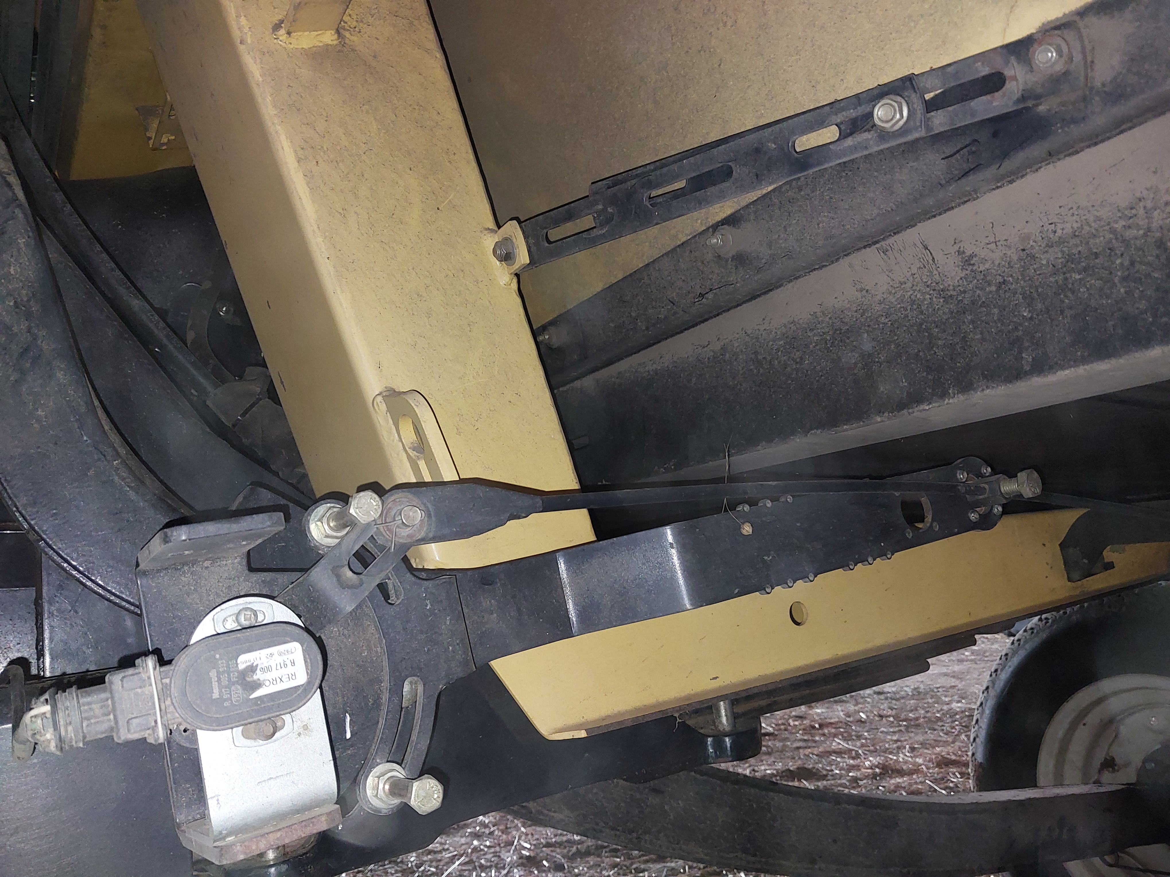 2009 New Holland 94C-40 Header Combine