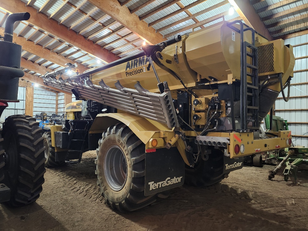 2022 TerraGator 8400C Floater