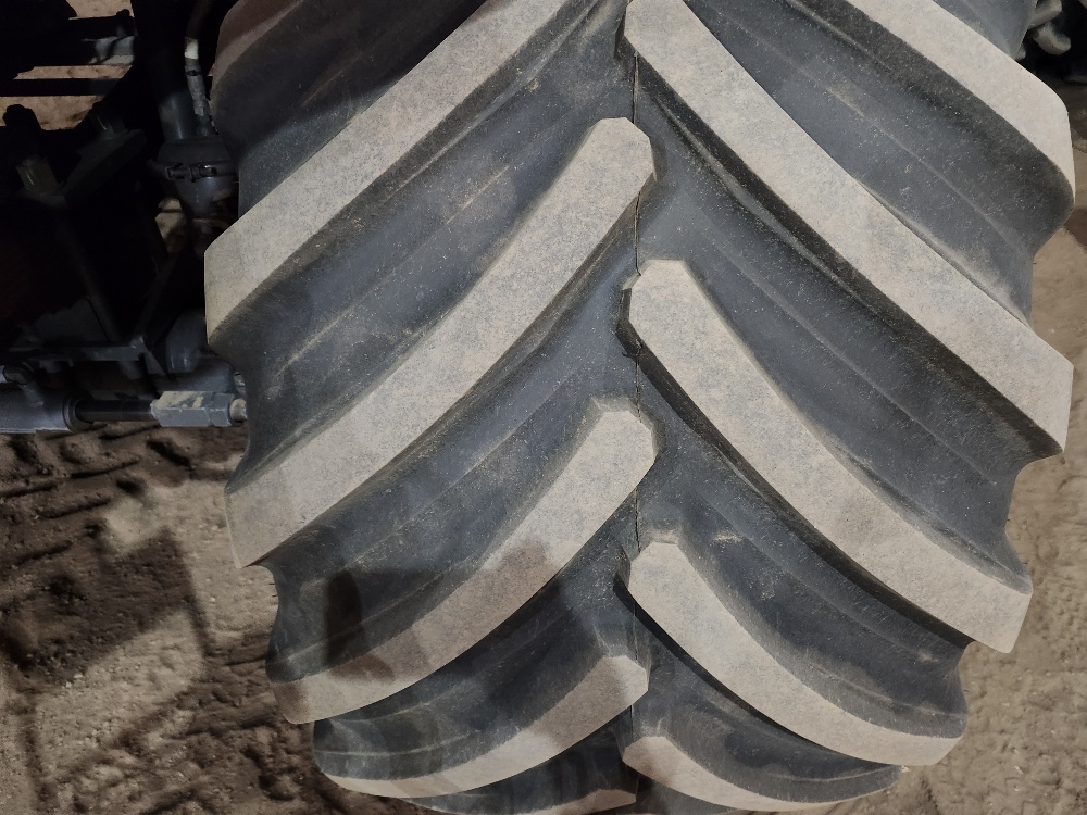 2022 TerraGator 8400C Floater