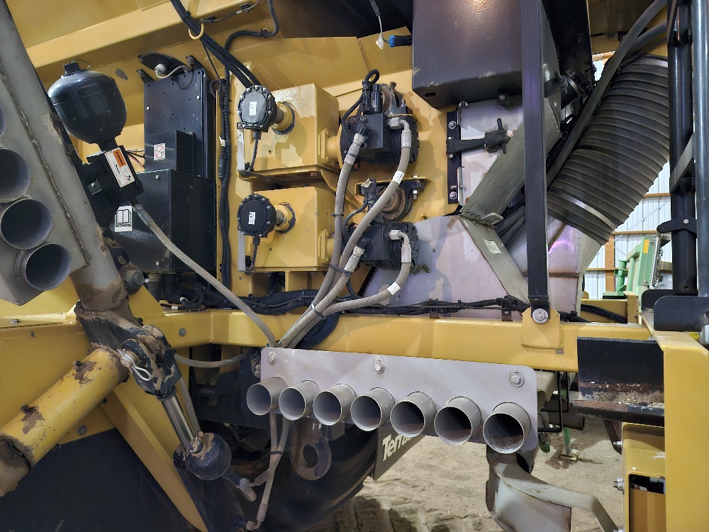 2022 TerraGator 8400C Floater