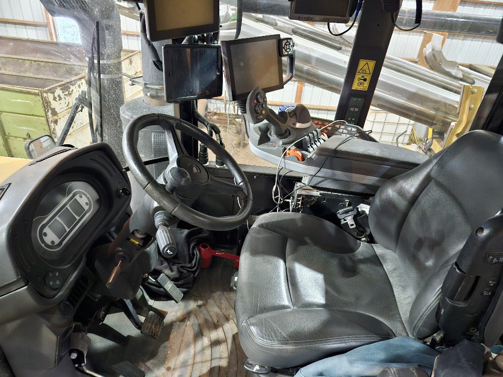 2022 TerraGator 8400C Floater