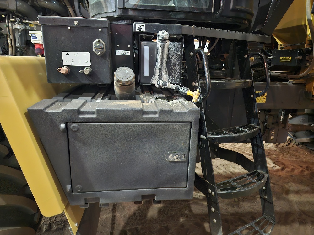 2022 TerraGator 8400C Floater