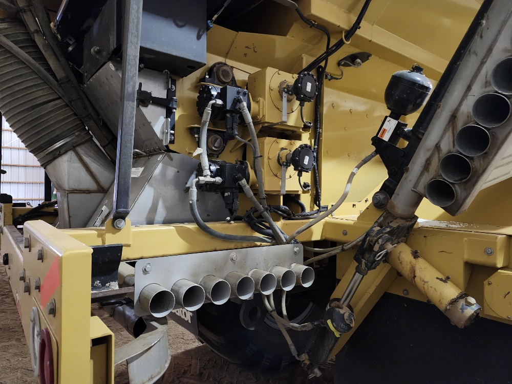 2022 TerraGator 8400C Floater