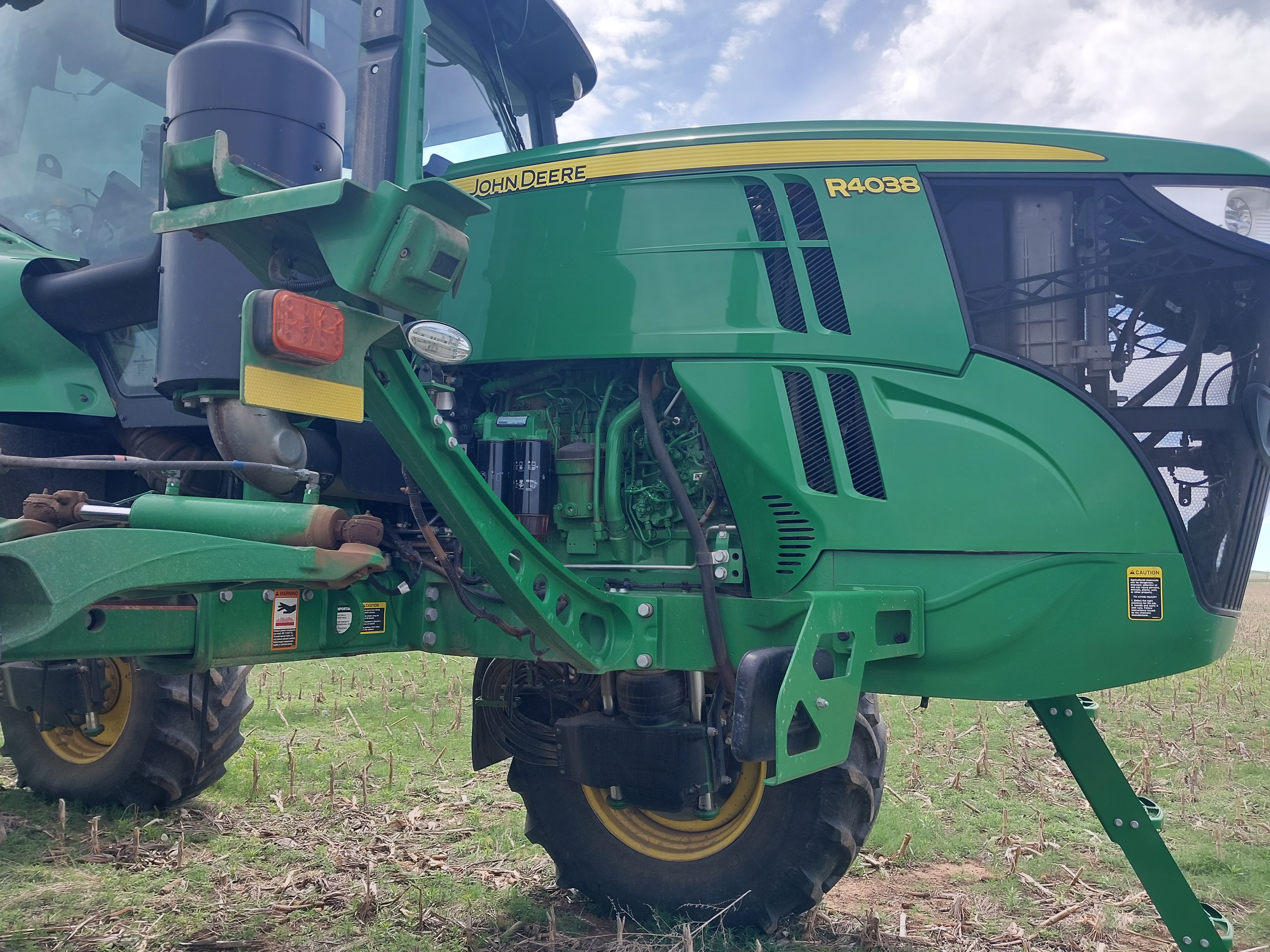 2017 John Deere R4038 Sprayer/High Clearance