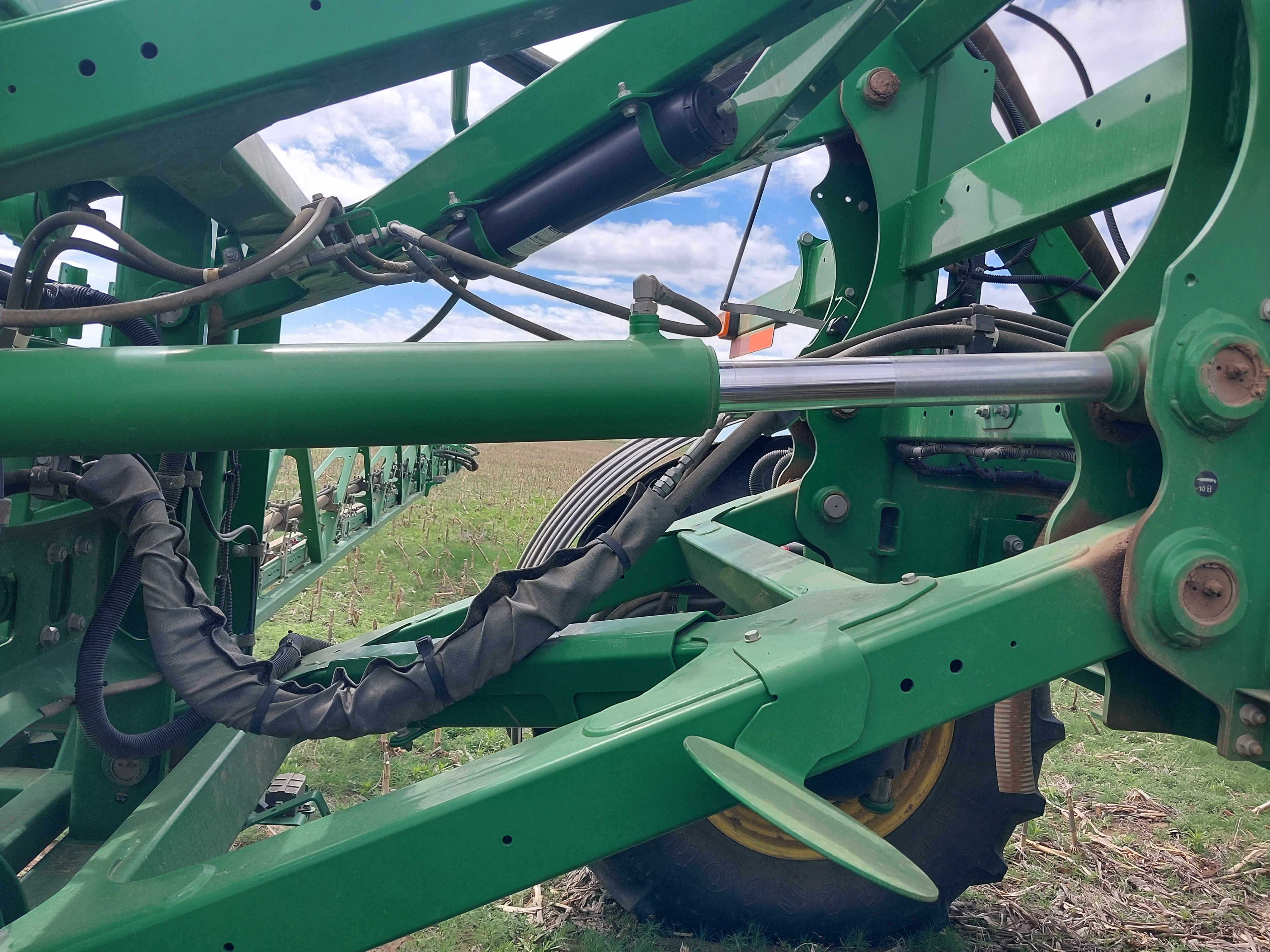 2017 John Deere R4038 Sprayer/High Clearance