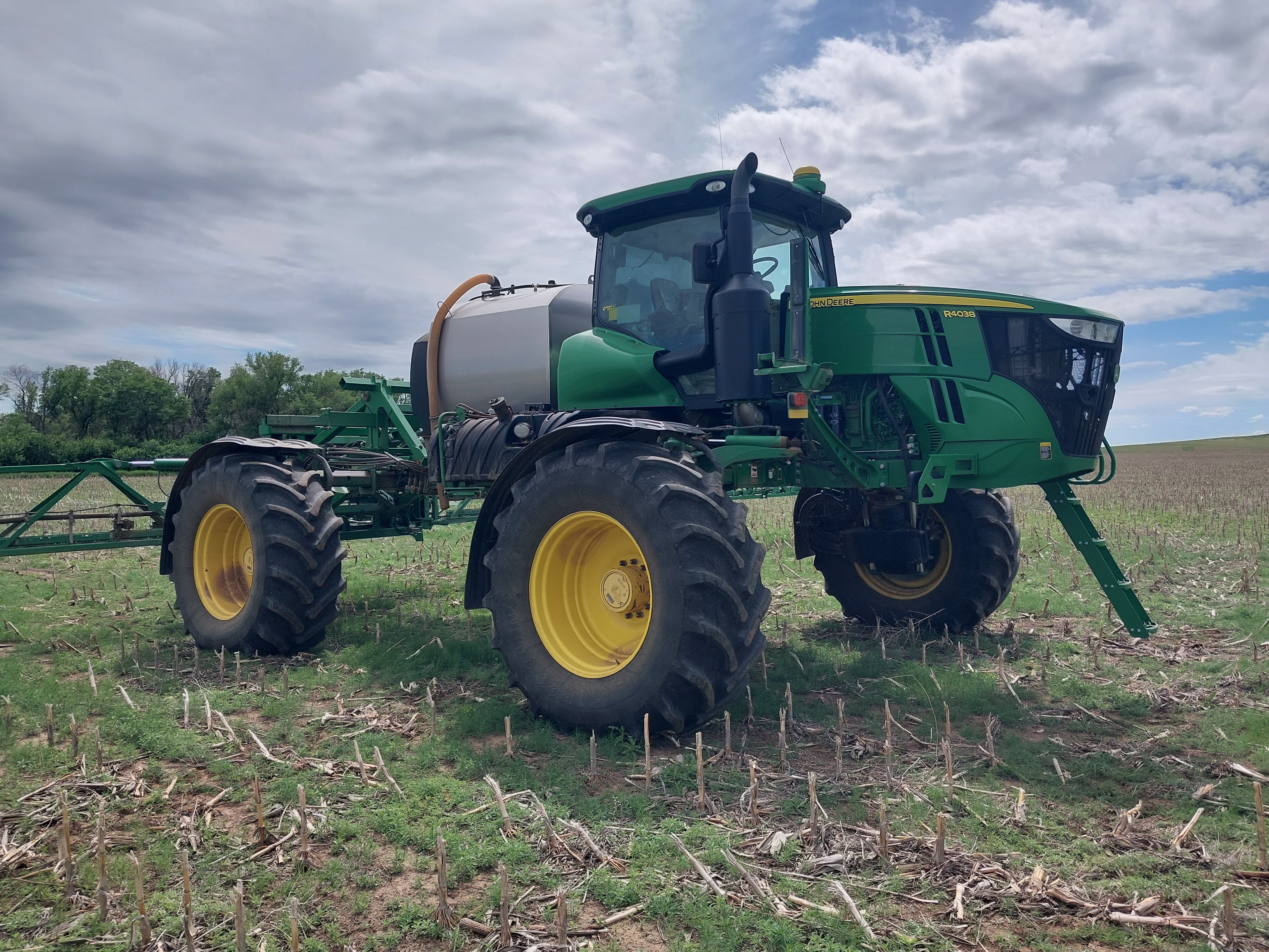 2017 John Deere R4038 Sprayer/High Clearance