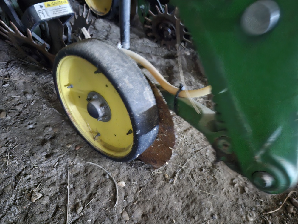 1995 John Deere 7200 Planter