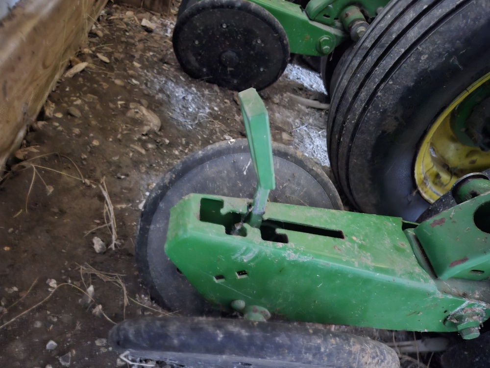 1995 John Deere 7200 Planter