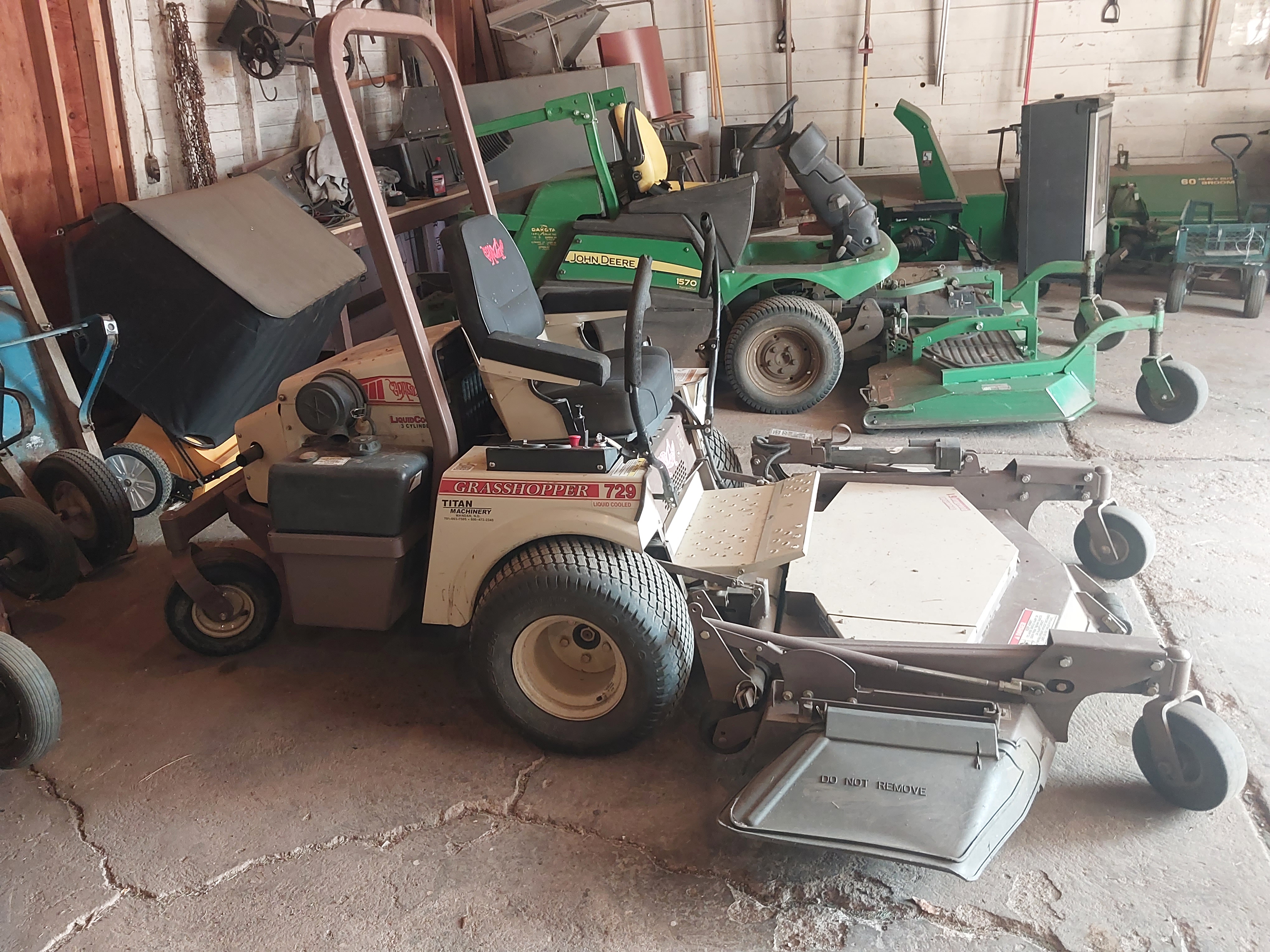 2017 Grasshopper 729T Mower/Front Deck