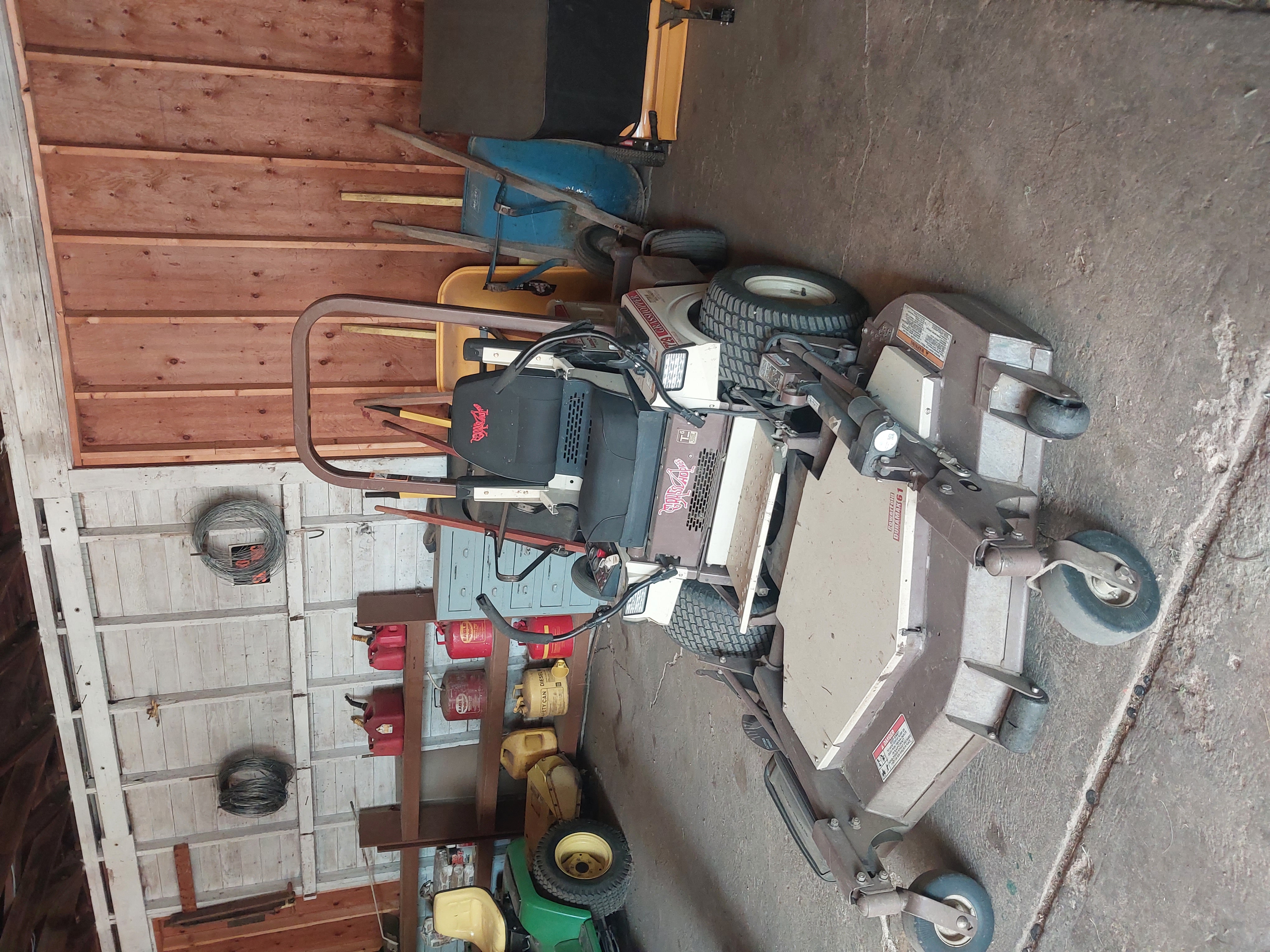 2017 Grasshopper 729T Mower/Front Deck
