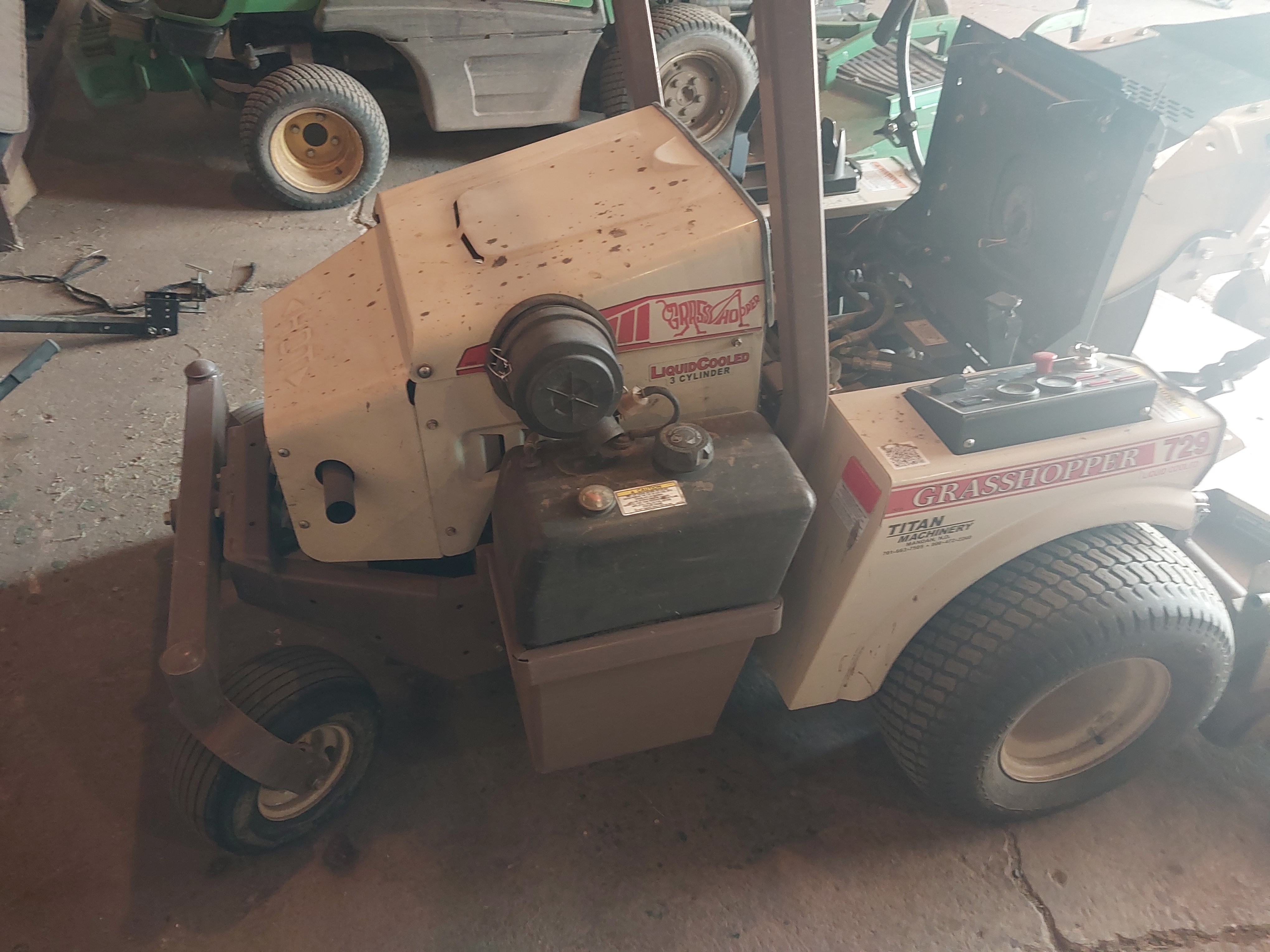 2017 Grasshopper 729T Mower/Front Deck