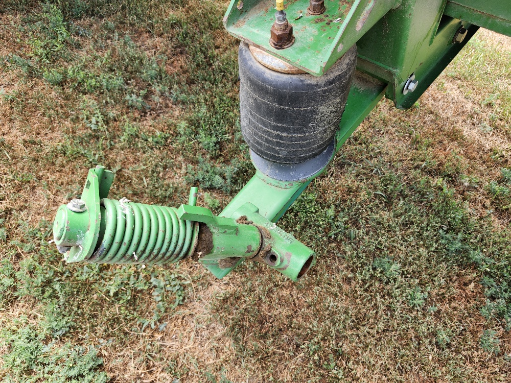 2001 John Deere 936D Header Combine
