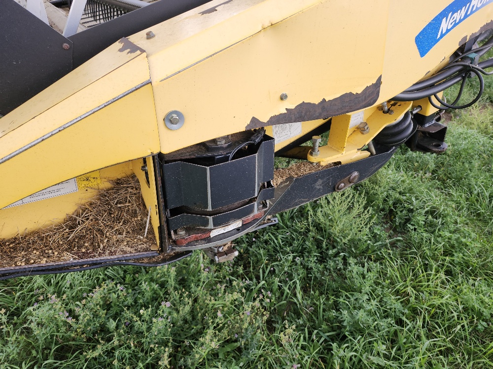 2009 New Holland 88C-36 Header Combine