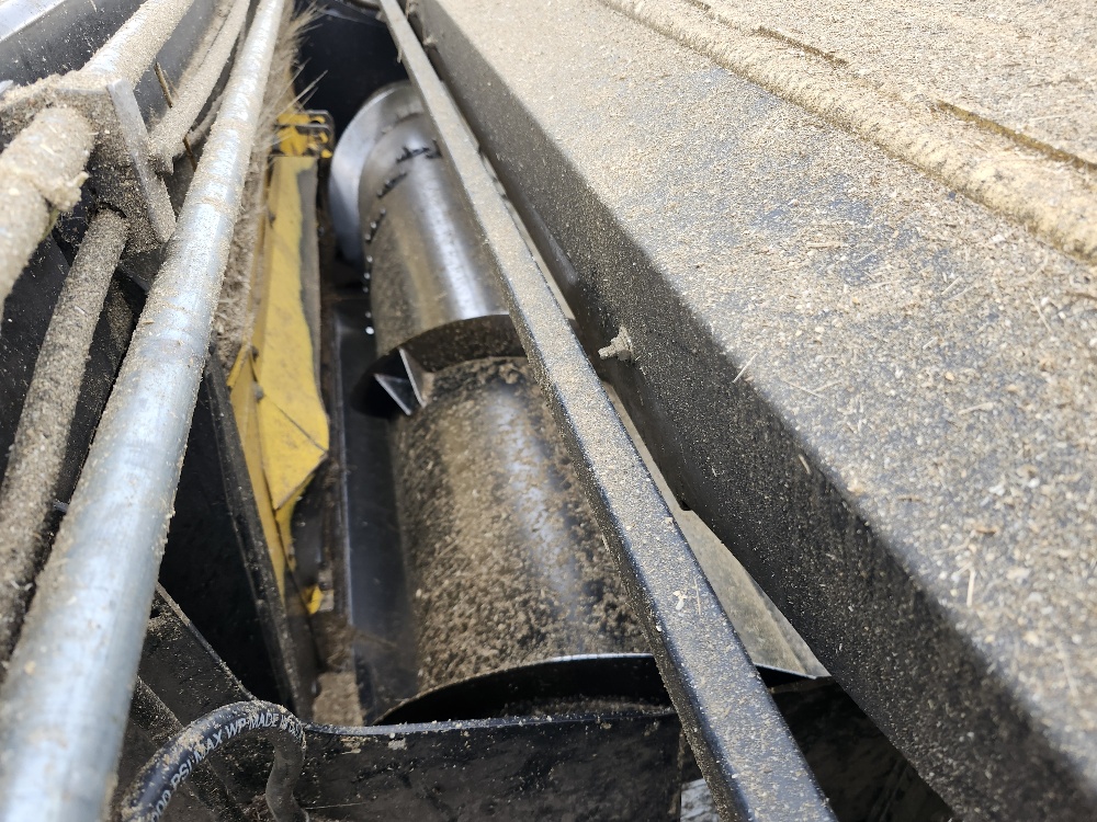2009 New Holland 88C-36 Header Combine