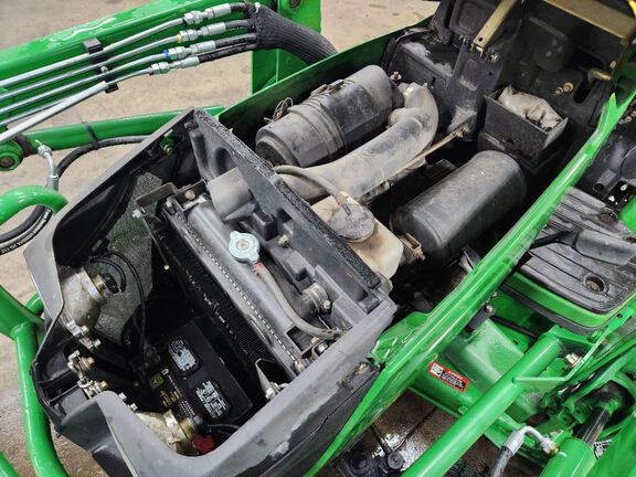 2013 John Deere 1025R Tractor Compact