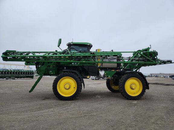 2023 John Deere 410R Sprayer/High Clearance