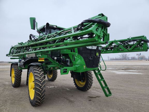 2023 John Deere 410R Sprayer/High Clearance