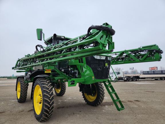 2023 John Deere 410R Sprayer/High Clearance