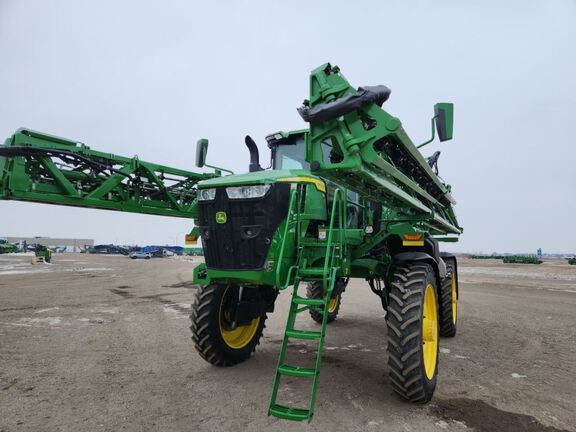 2023 John Deere 410R Sprayer/High Clearance