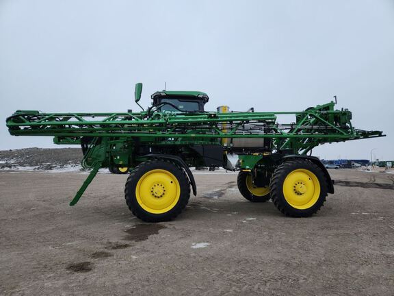 2023 John Deere 410R Sprayer/High Clearance