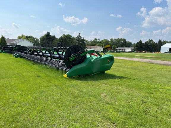 2023 John Deere RD45F Header Combine