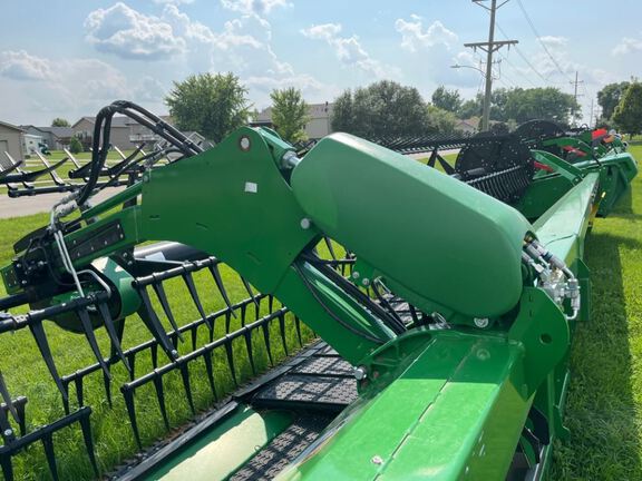 2023 John Deere RD45F Header Combine