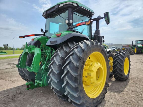 2023 John Deere 8R 340 Tractor