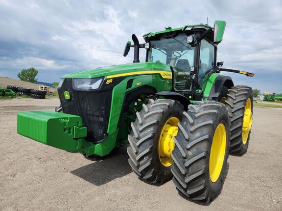 2023 John Deere 8R 340 Tractor